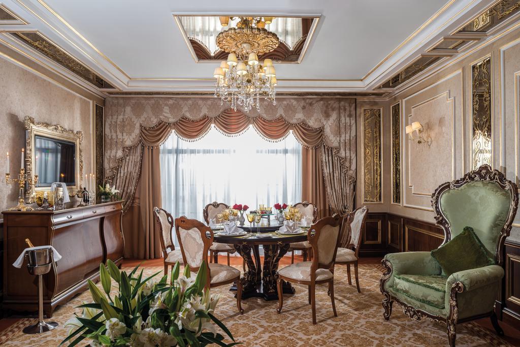 Rixos Khadisha Shymkent Hotel Kültér fotó A suite at the hotel